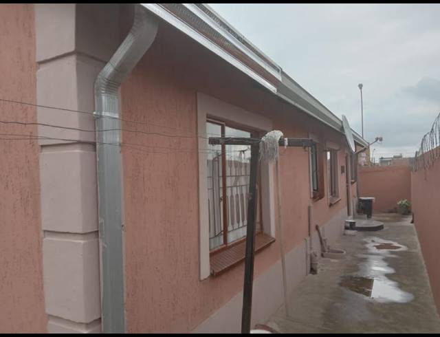 3 BEDROOM HOUSE FOR SALE IN RABIE RIDGE